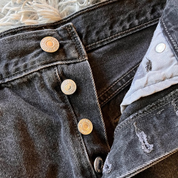Levi’s 501 denim Shorts - Picture 3 of 3